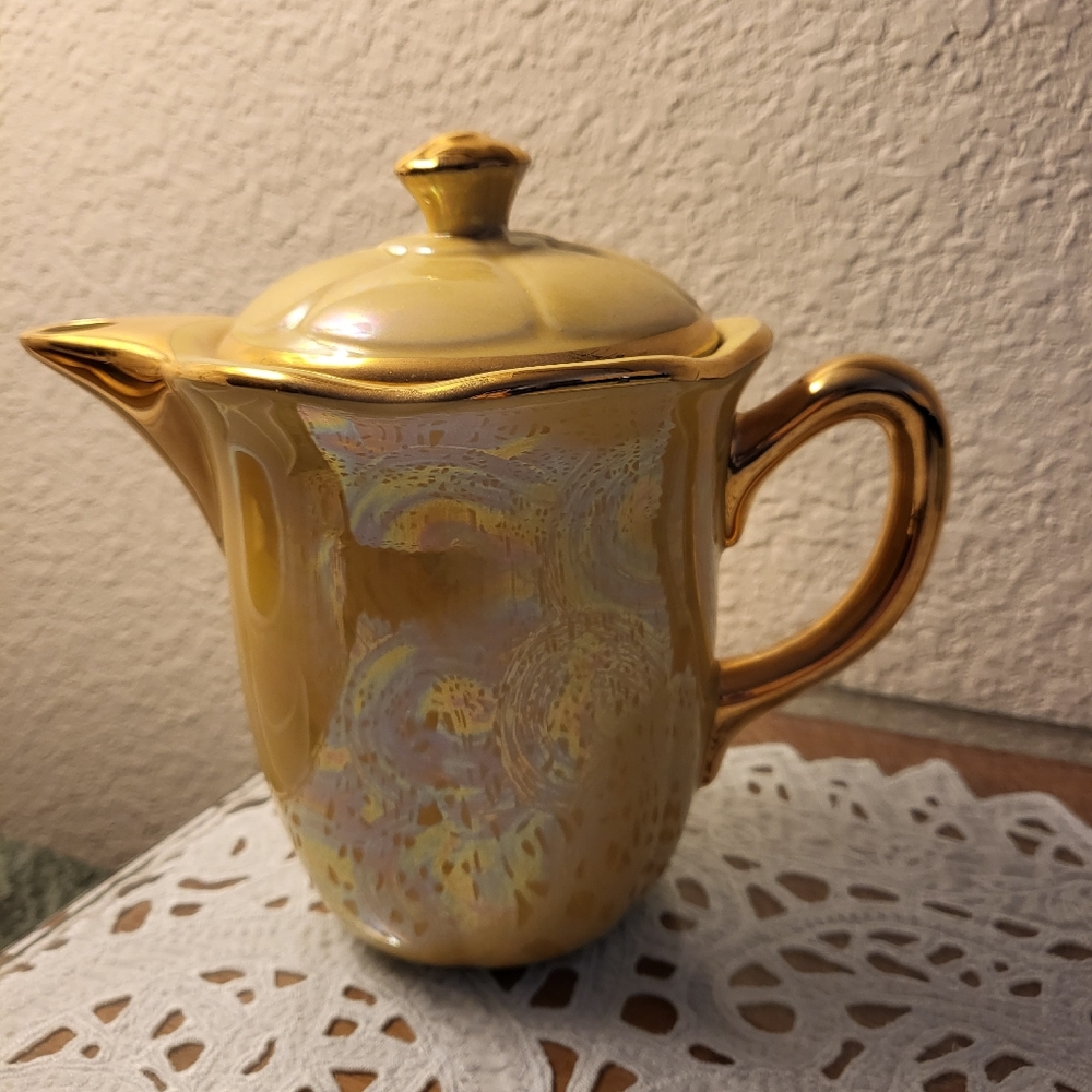 22k Gold Trim Pitcher